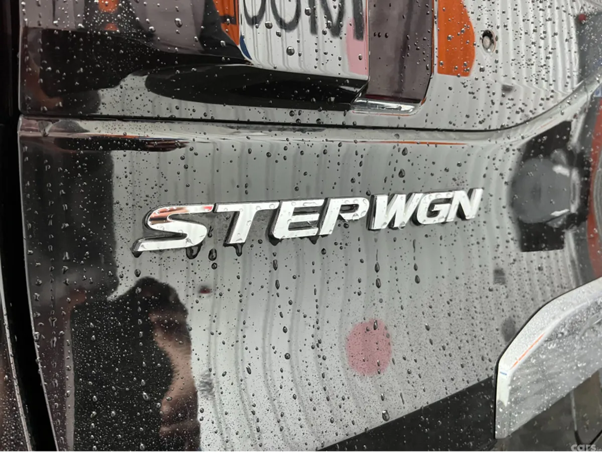 Honda Stepwagon MPV, Petrol Hybrid, 2020, Black