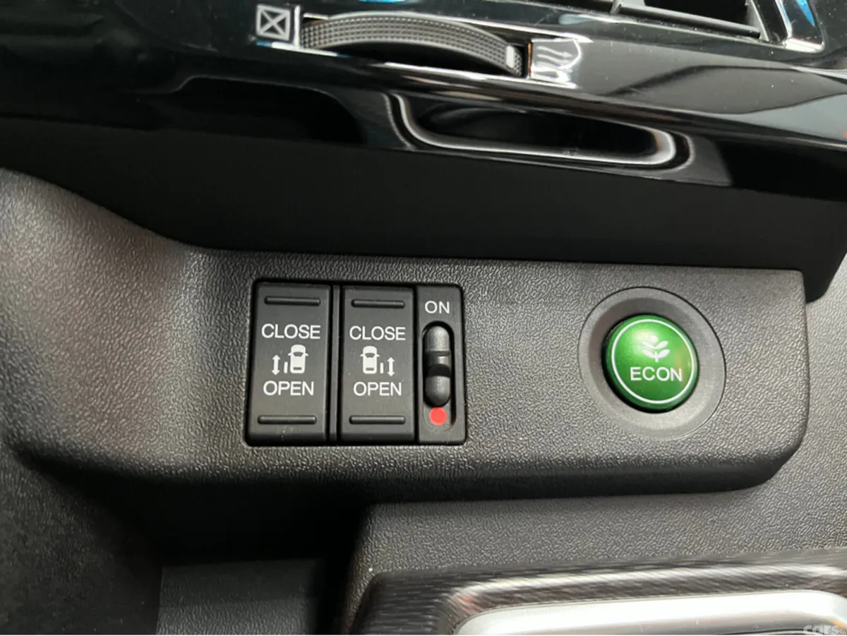 Honda Stepwagon MPV, Petrol Hybrid, 2020, Black