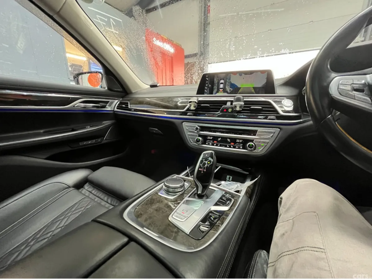 BMW 7-Series Saloon, Petrol Plug-in Hybrid, 2017, White