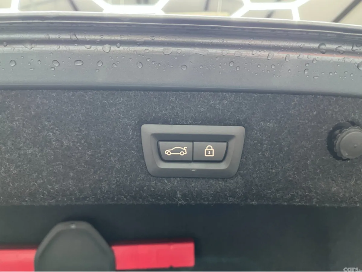 BMW 5-Series Saloon, Petrol Plug-in Hybrid, 2018, Grey