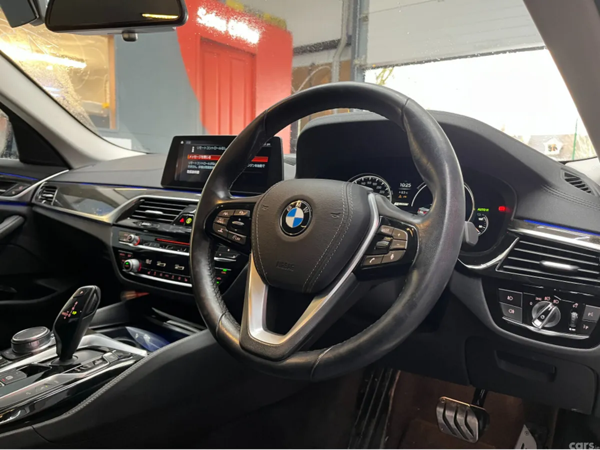 BMW 5-Series Saloon, Petrol Plug-in Hybrid, 2018, Grey