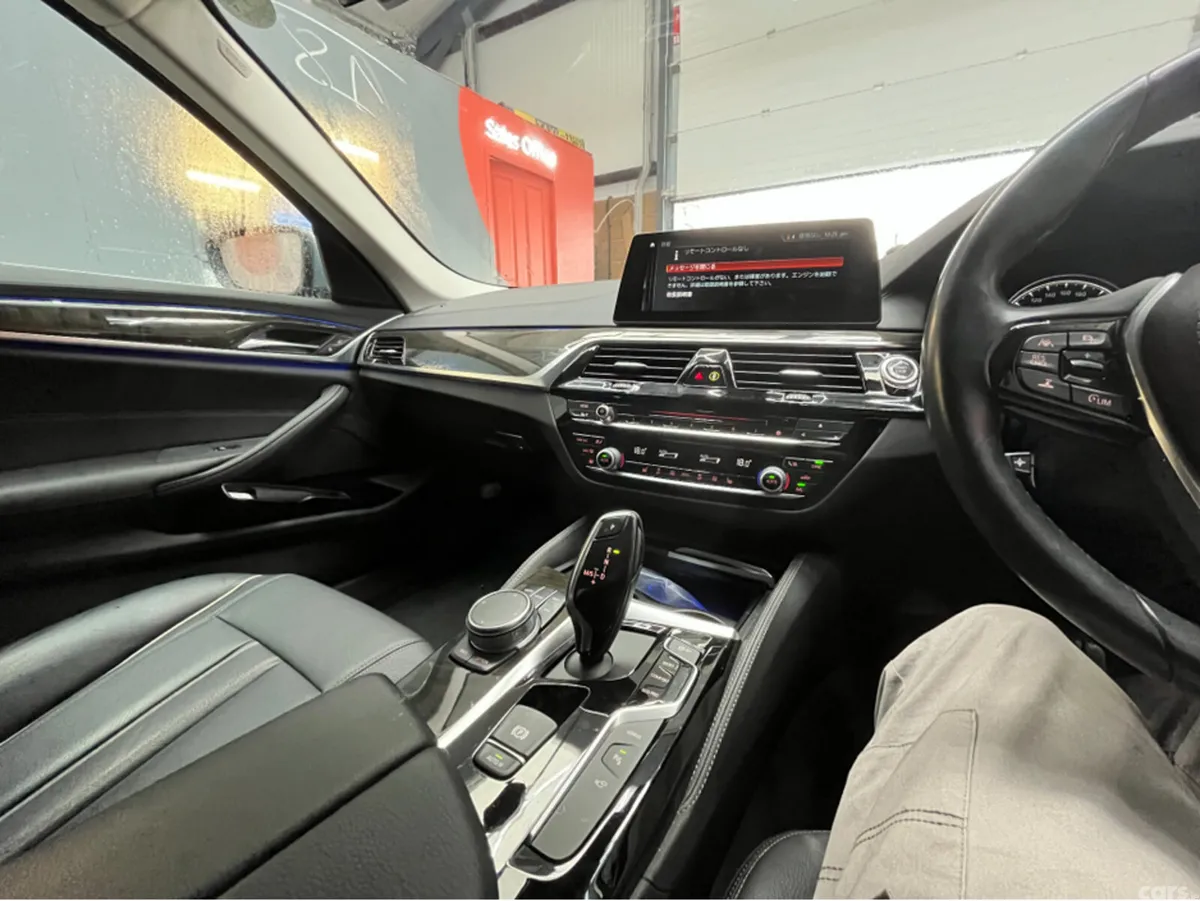 BMW 5-Series Saloon, Petrol Plug-in Hybrid, 2018, Grey