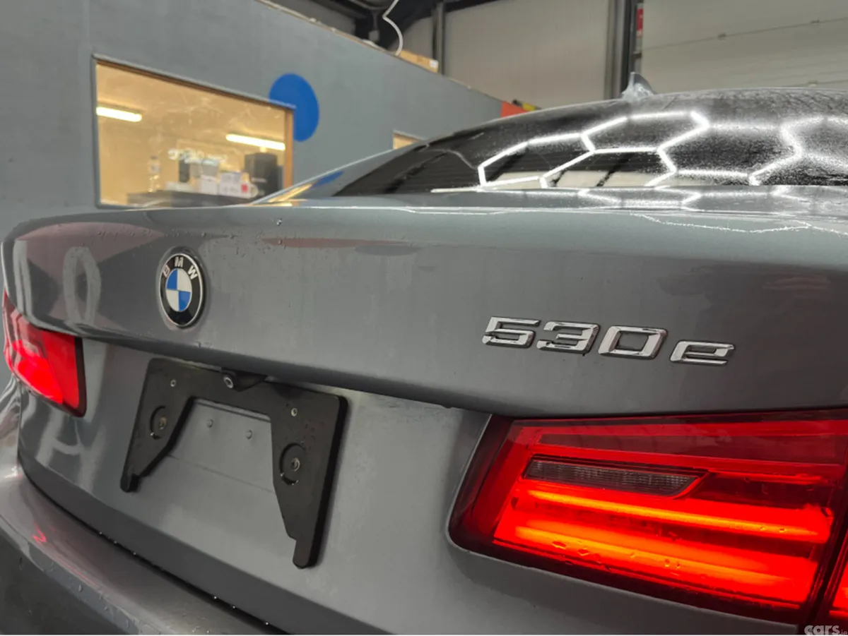 BMW 5-Series Saloon, Petrol Plug-in Hybrid, 2018, Grey