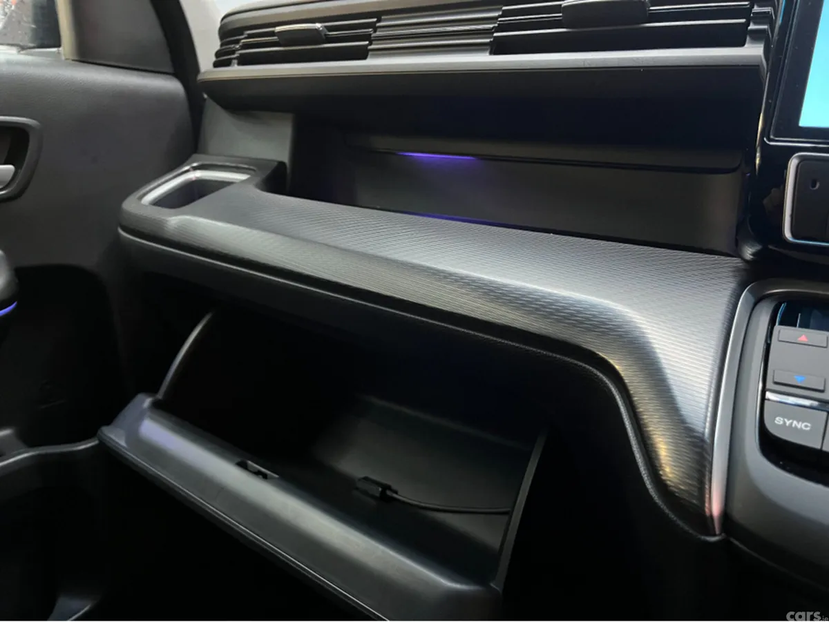Honda Stepwagon MPV, Petrol Hybrid, 2020, White