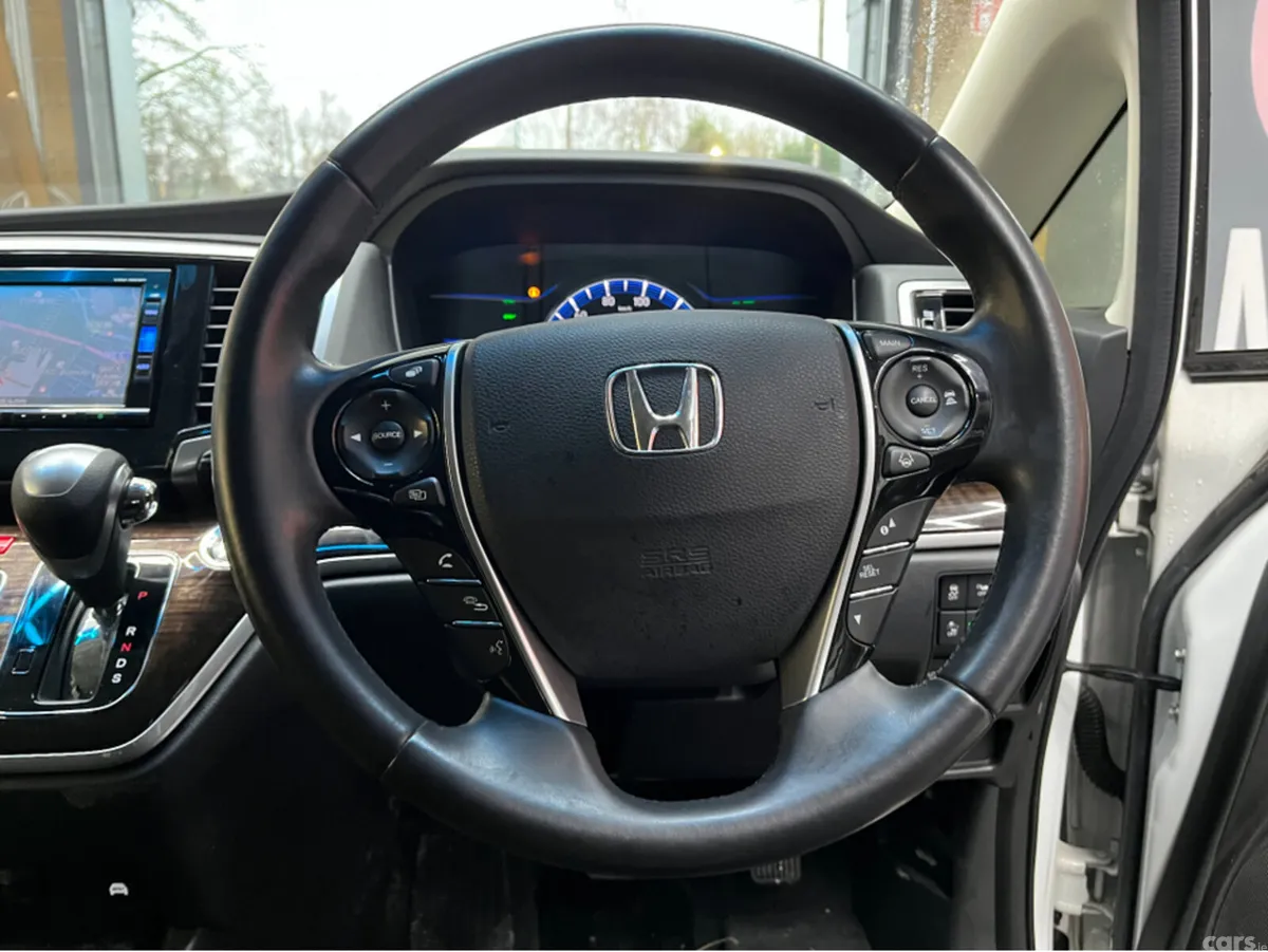 Honda Odyssey MPV, Petrol Hybrid, 2018, White