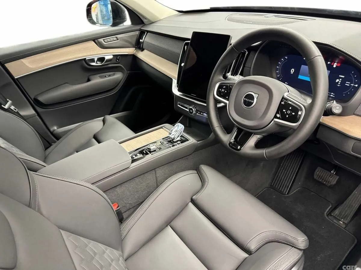 Volvo XC90 SUV, Petrol Plug-in Hybrid, 2026, Black