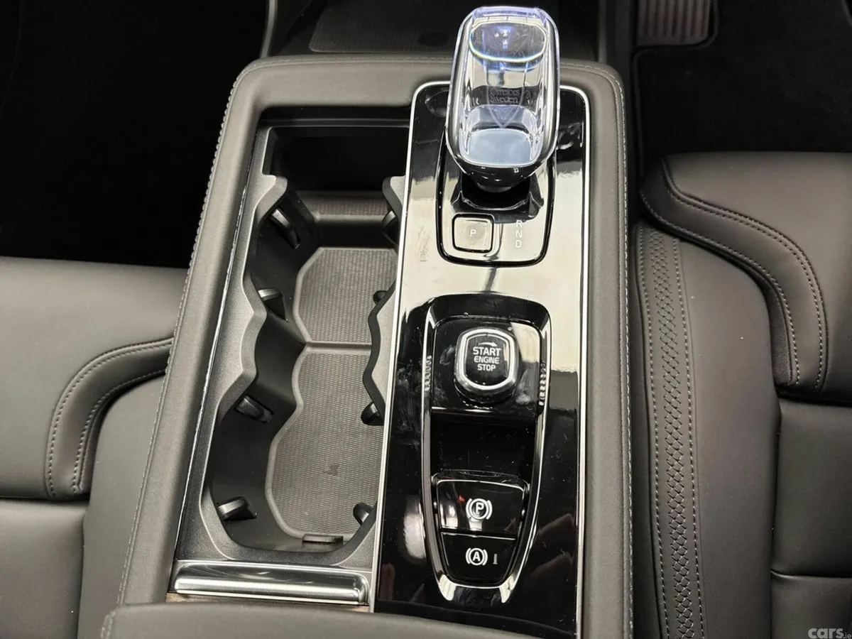 Volvo XC90 SUV, Petrol Plug-in Hybrid, 2026, Black