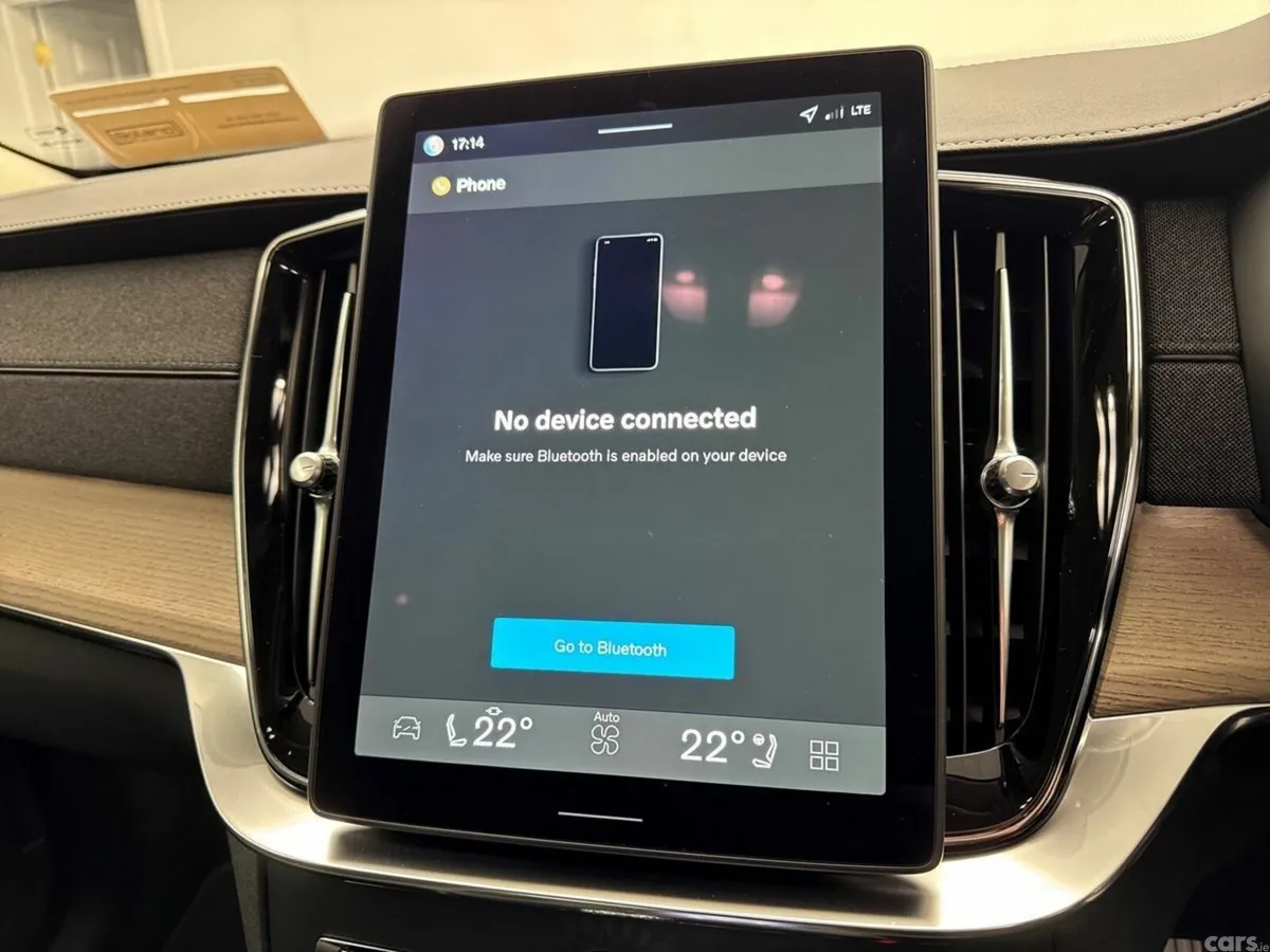 Volvo XC90 SUV, Petrol Plug-in Hybrid, 2026, Black