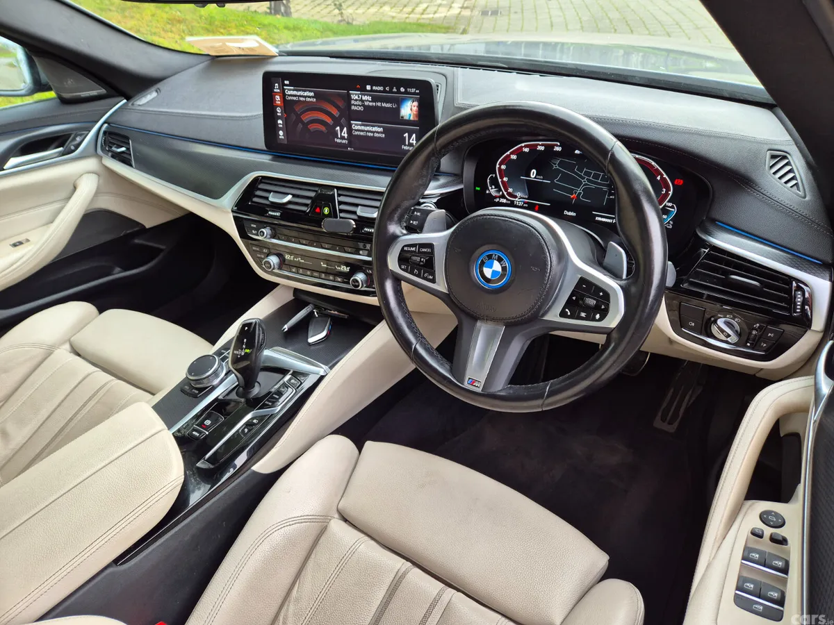 BMW 5-Series Saloon, Petrol Plug-in Hybrid, 2023, Grey
