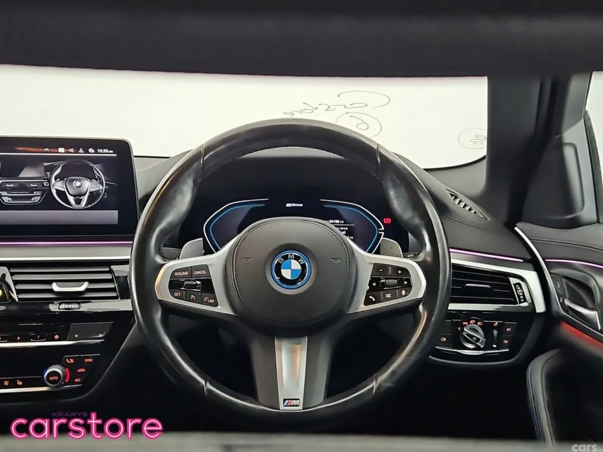 BMW 5-Series Estate, Petrol Plug-in Hybrid, 2022, Grey