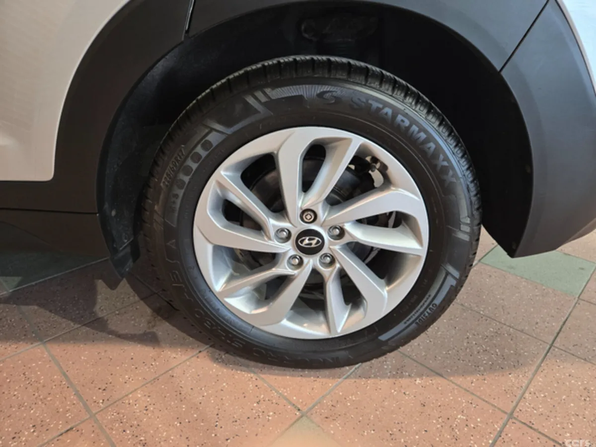 Hyundai Tucson SUV, Diesel, 2016, Silver