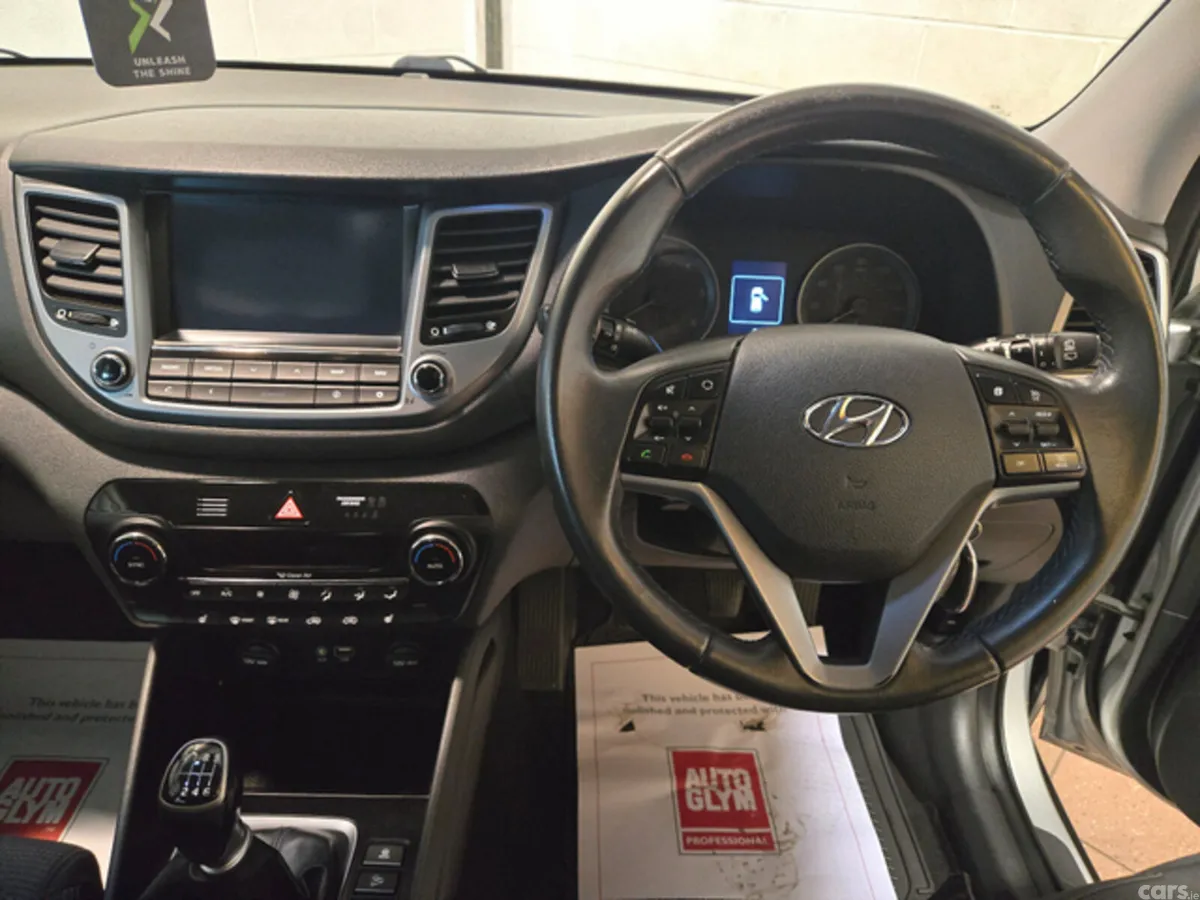Hyundai Tucson SUV, Diesel, 2016, Silver