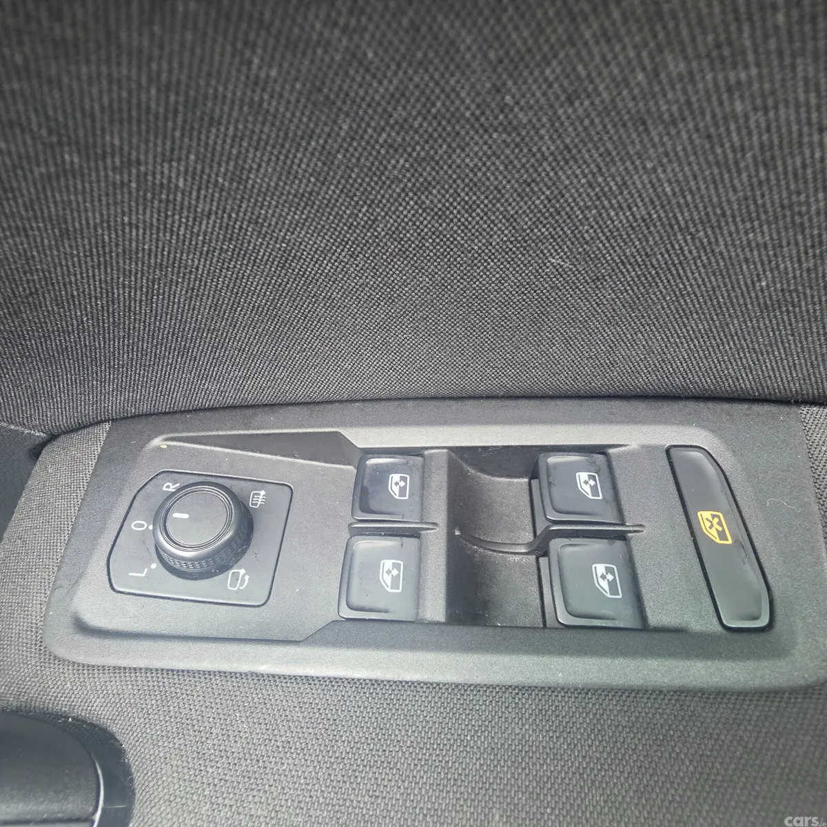 Volkswagen Touran MPV, Petrol, 2016, Black