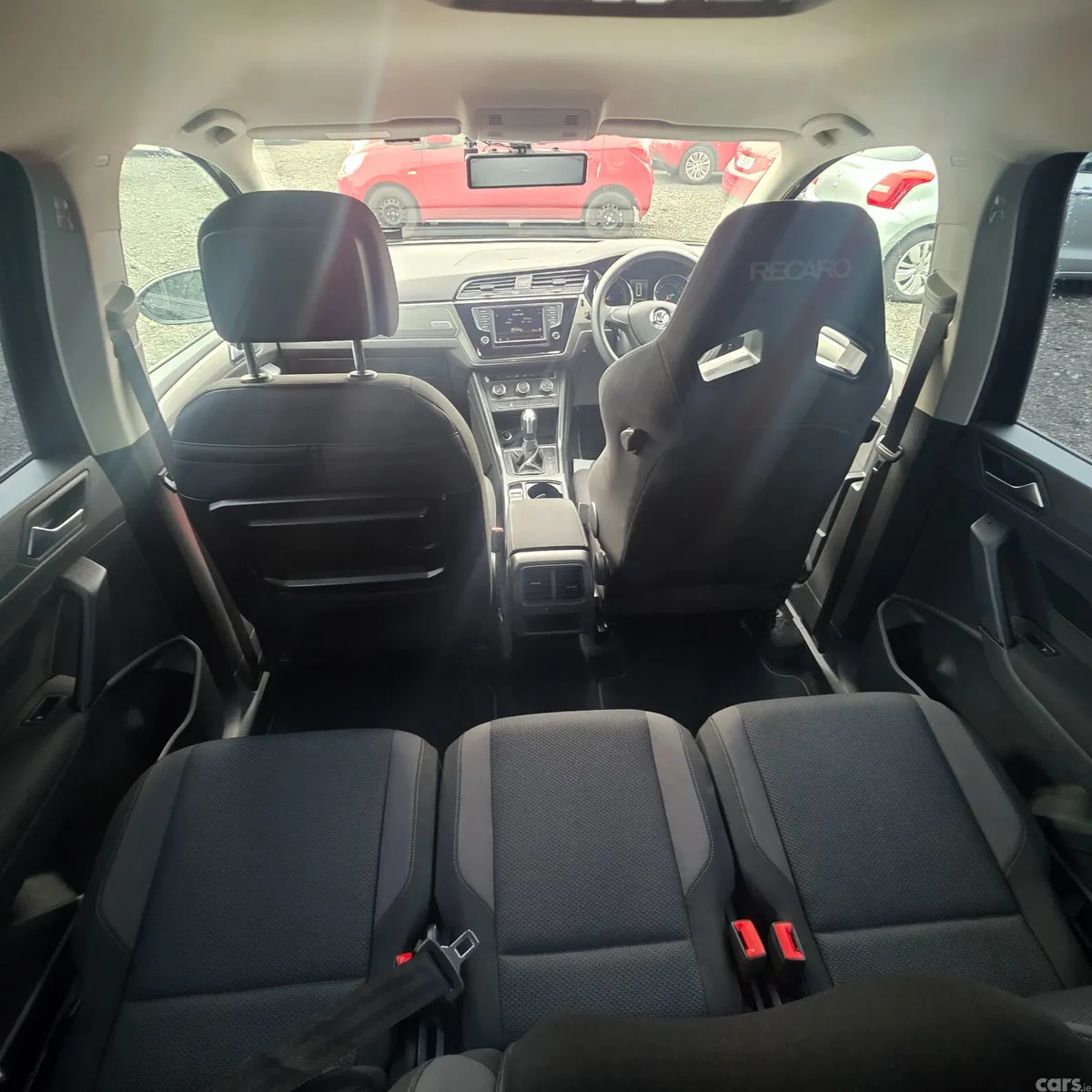 Volkswagen Touran MPV, Petrol, 2016, Black