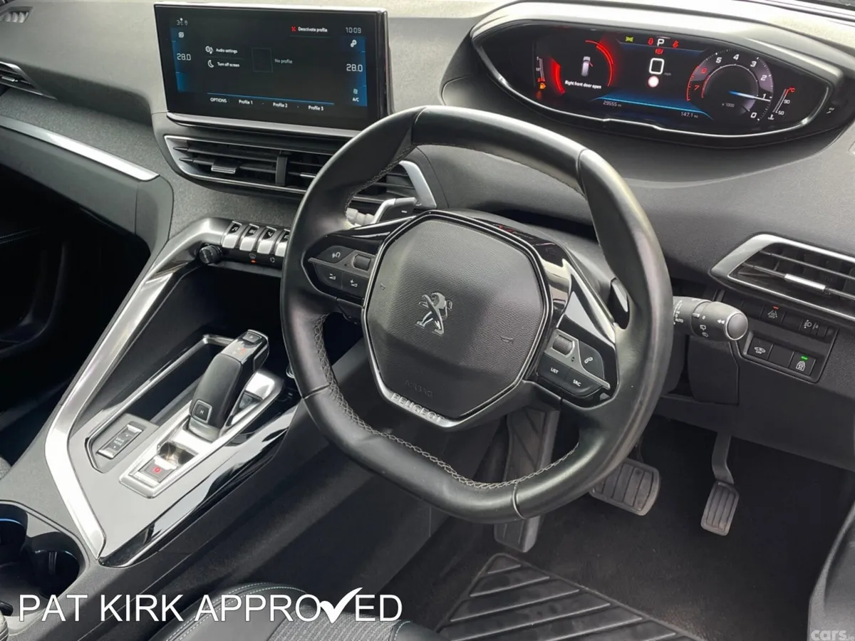 Peugeot 5008 Estate, Petrol, 2021, White