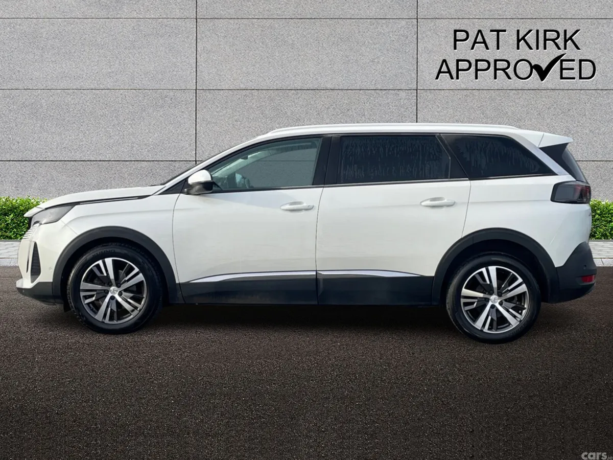 Peugeot 5008 Estate, Petrol, 2021, White
