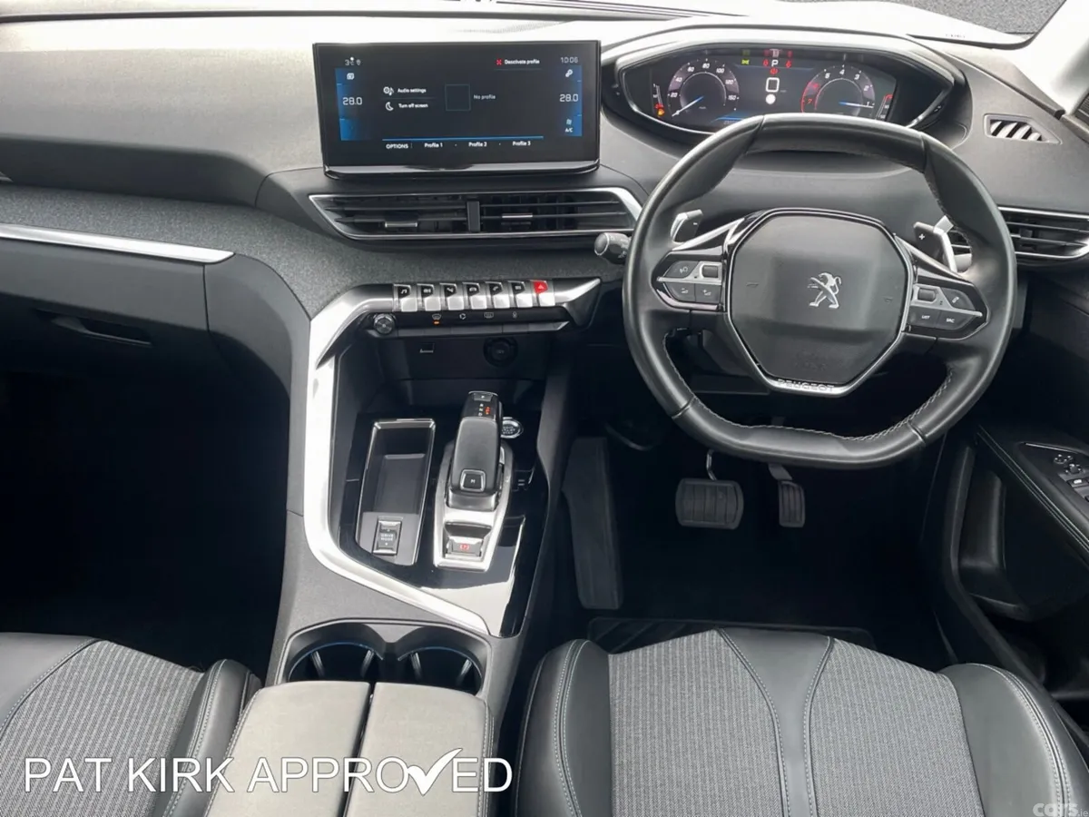 Peugeot 5008 Estate, Petrol, 2021, White