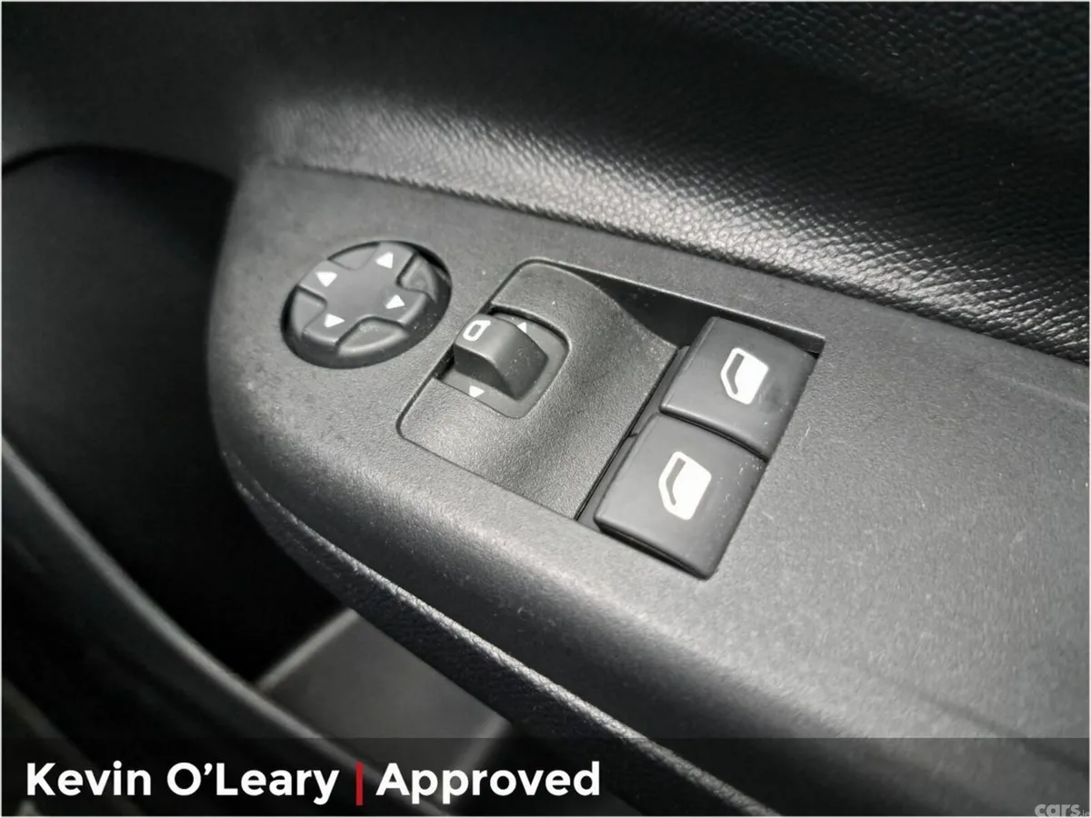 Opel Corsa Hatchback, Petrol, 2023, Red