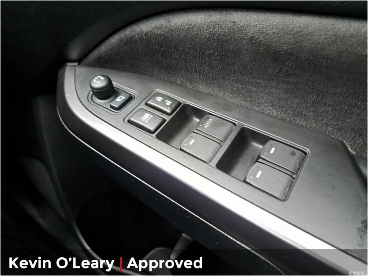 Suzuki Vitara SUV, Petrol, 2024, White