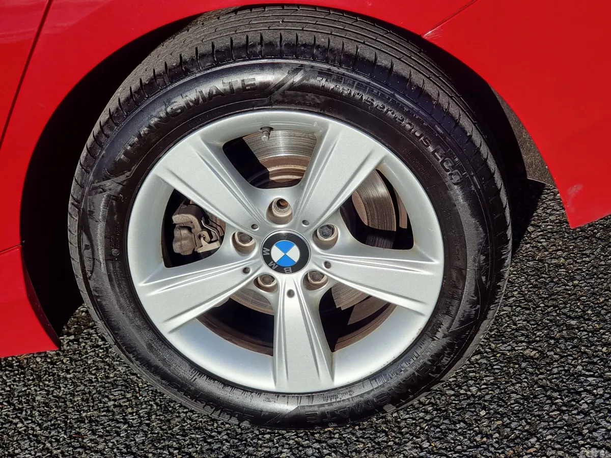 BMW 1-Series Hatchback, Petrol, 2014, Red
