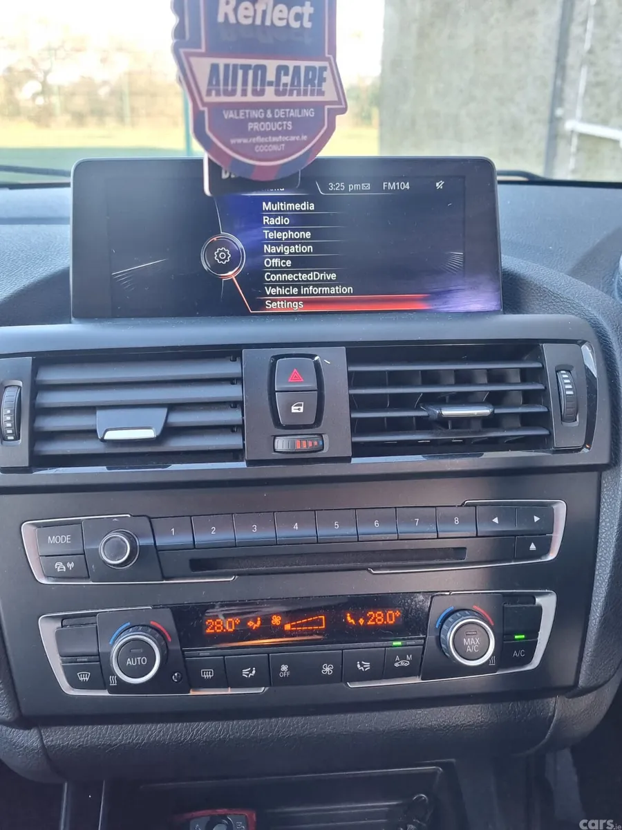 BMW 1-Series Hatchback, Petrol, 2014, Red