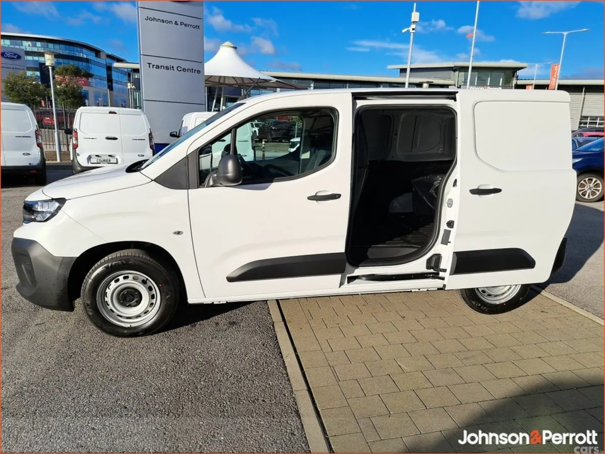 Peugeot Partner MPV, Diesel, 2026, White