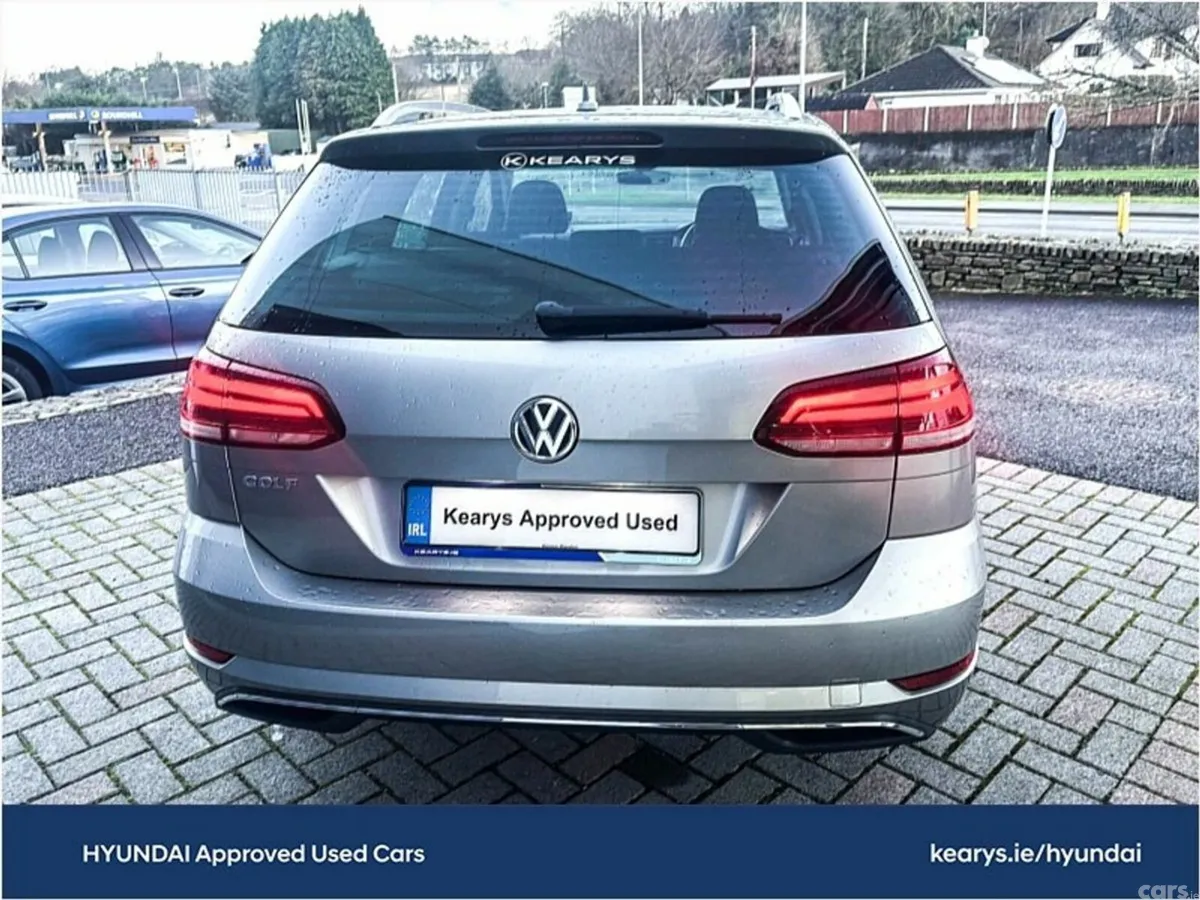 Volkswagen Golf Estate, Petrol, 2019, Silver