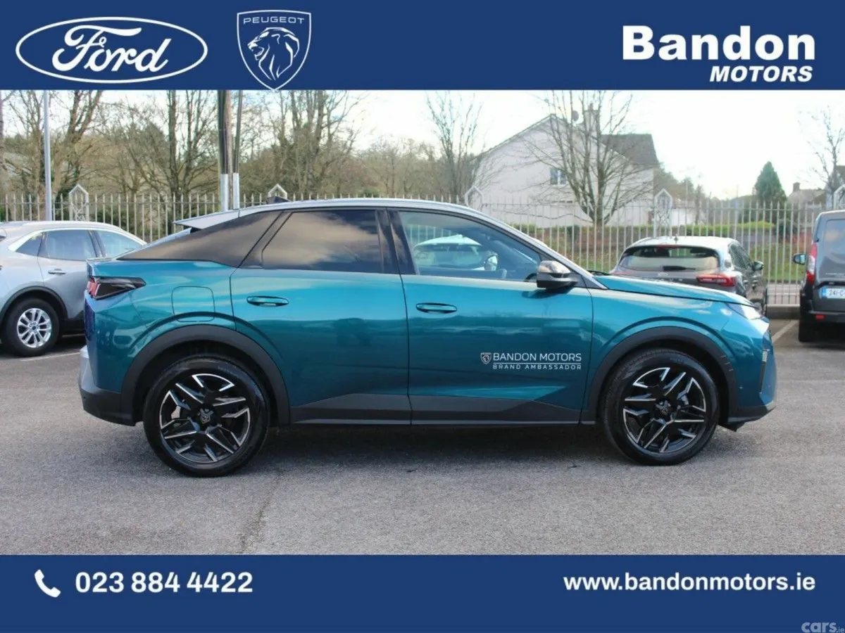 Peugeot 3008 MPV, Petrol, 2025, Blue