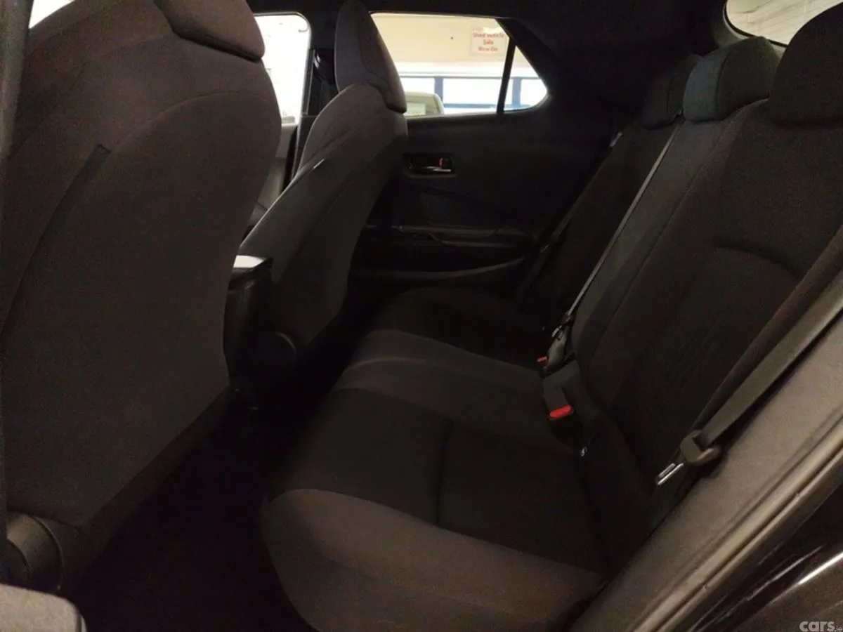 Toyota C-HR SUV, Petrol Hybrid, 2024, Black