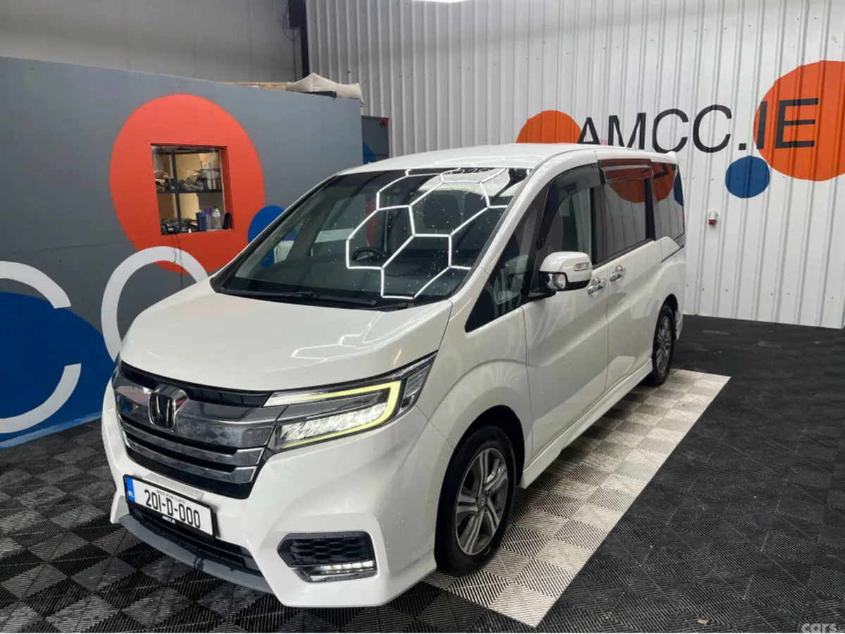 Honda Stepwagon MPV, Petrol Hybrid, 2020, White