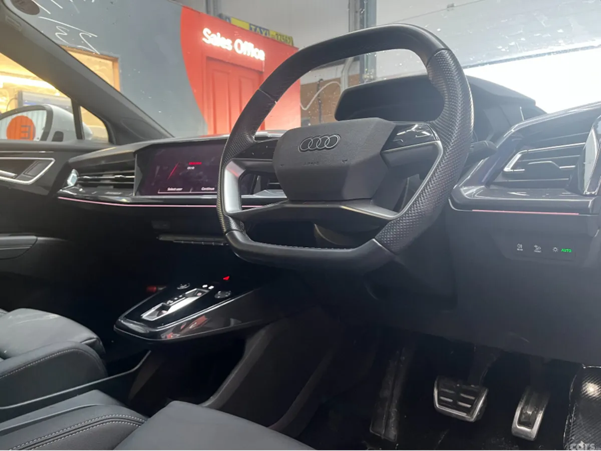 Audi Q4 e-tron SUV, Electric, 2023, White