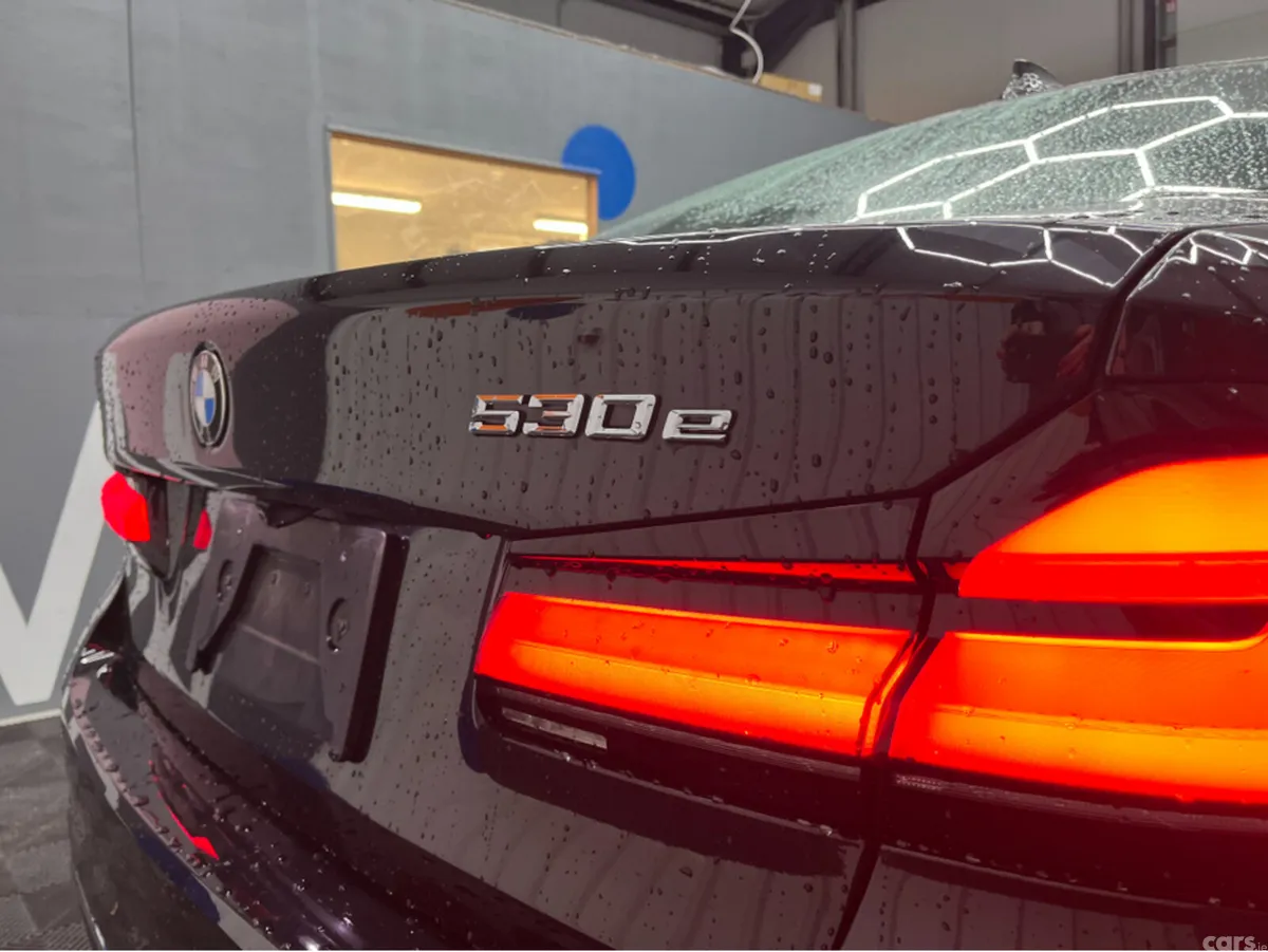 BMW 5-Series Saloon, Petrol Plug-in Hybrid, 2020, Black