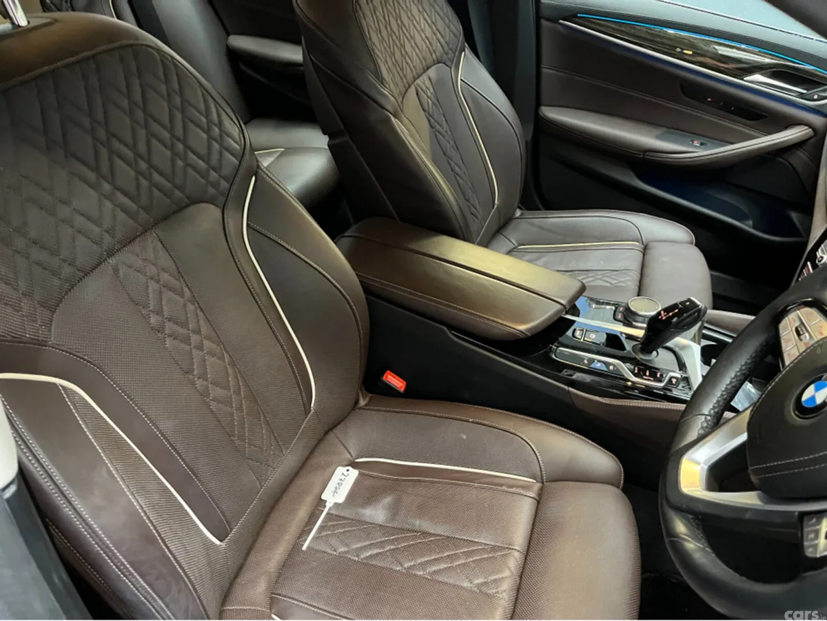 BMW 5-Series Saloon, Petrol Plug-in Hybrid, 2020, Black
