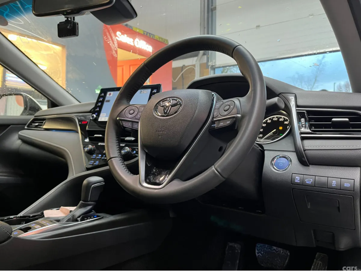 Toyota Camry Saloon, Petrol Hybrid, 2024, White