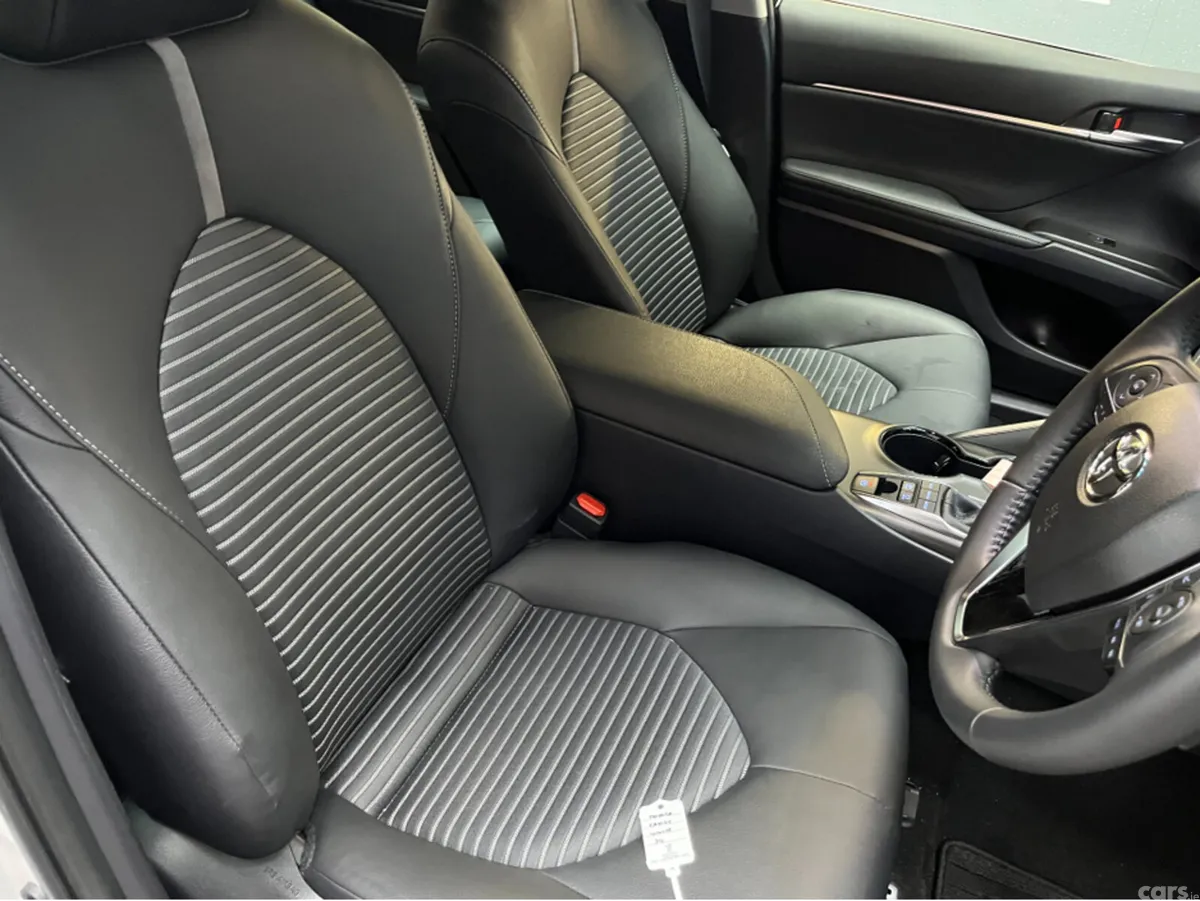 Toyota Camry Saloon, Petrol Hybrid, 2024, White
