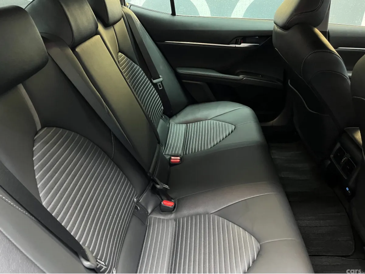 Toyota Camry Saloon, Petrol Hybrid, 2024, White