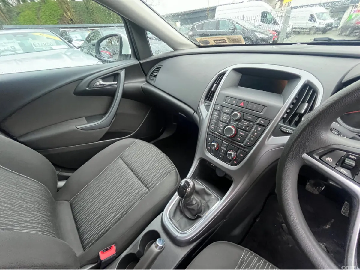 Opel Astra Saloon, Diesel, 2018, White