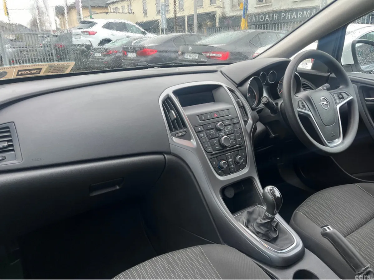 Opel Astra Saloon, Diesel, 2018, White
