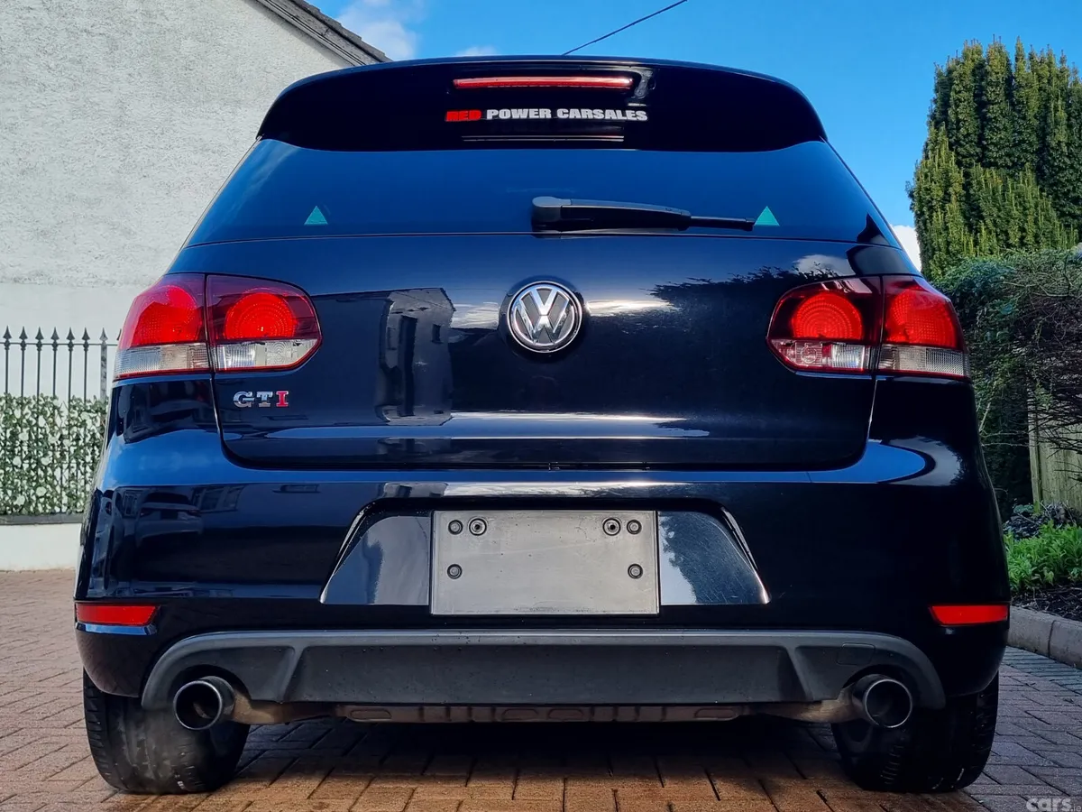 Volkswagen Golf Hatchback, Petrol, 2010, Black