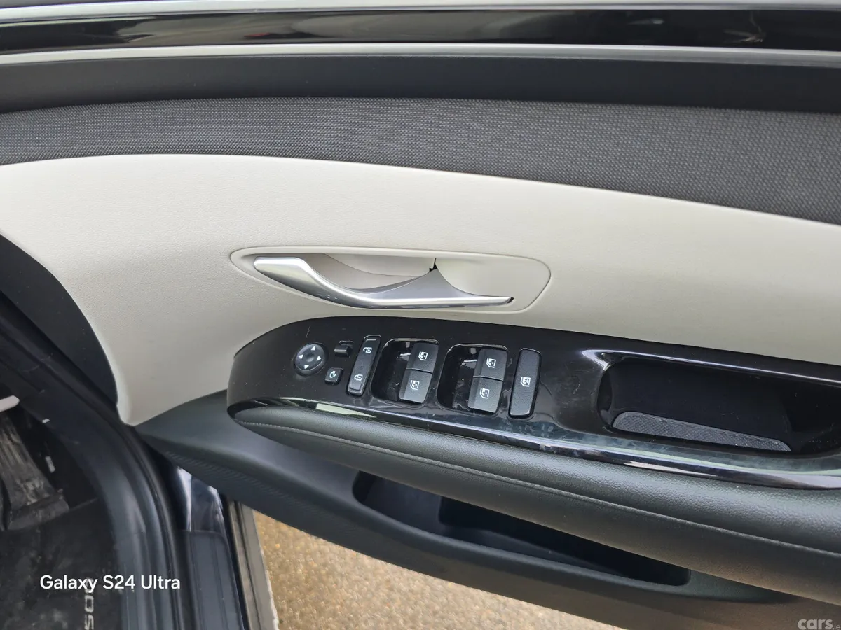 Hyundai Tucson SUV, Petrol Plug-in Hybrid, 2022, Black