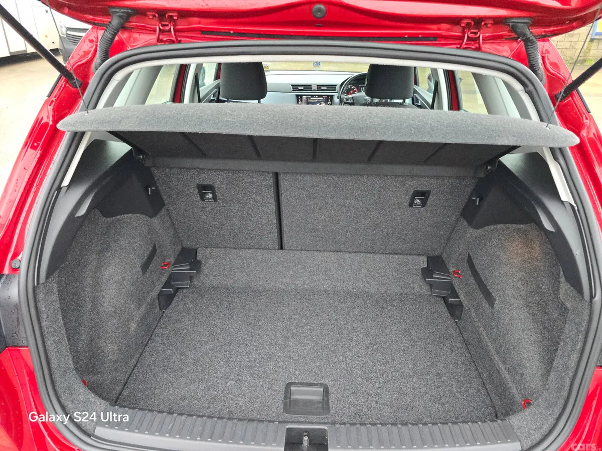SEAT Arona SUV, Petrol, 2021, Red