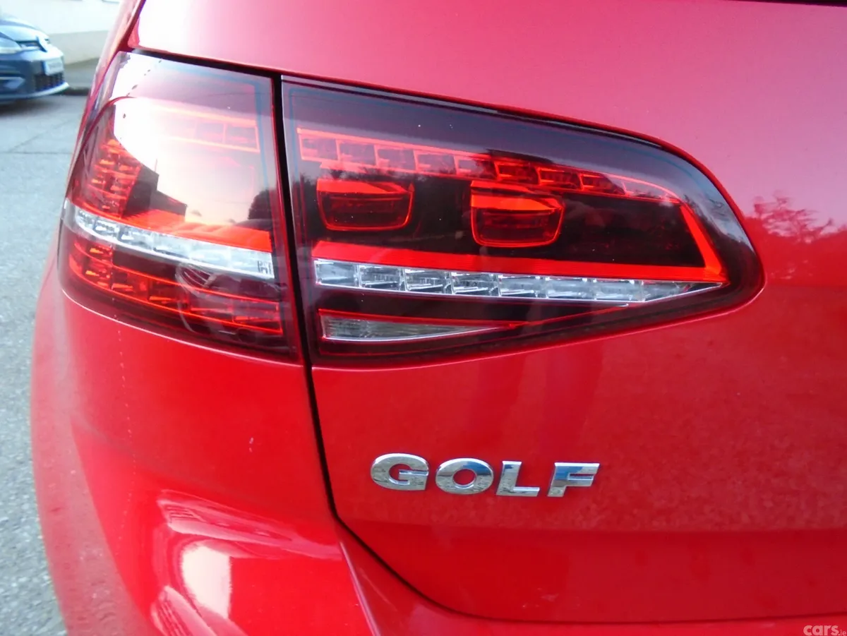 Volkswagen Golf Estate, Diesel, 2017, Red
