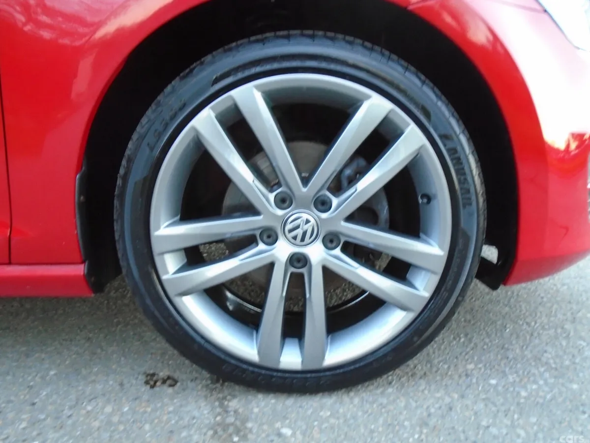 Volkswagen Golf Estate, Diesel, 2017, Red