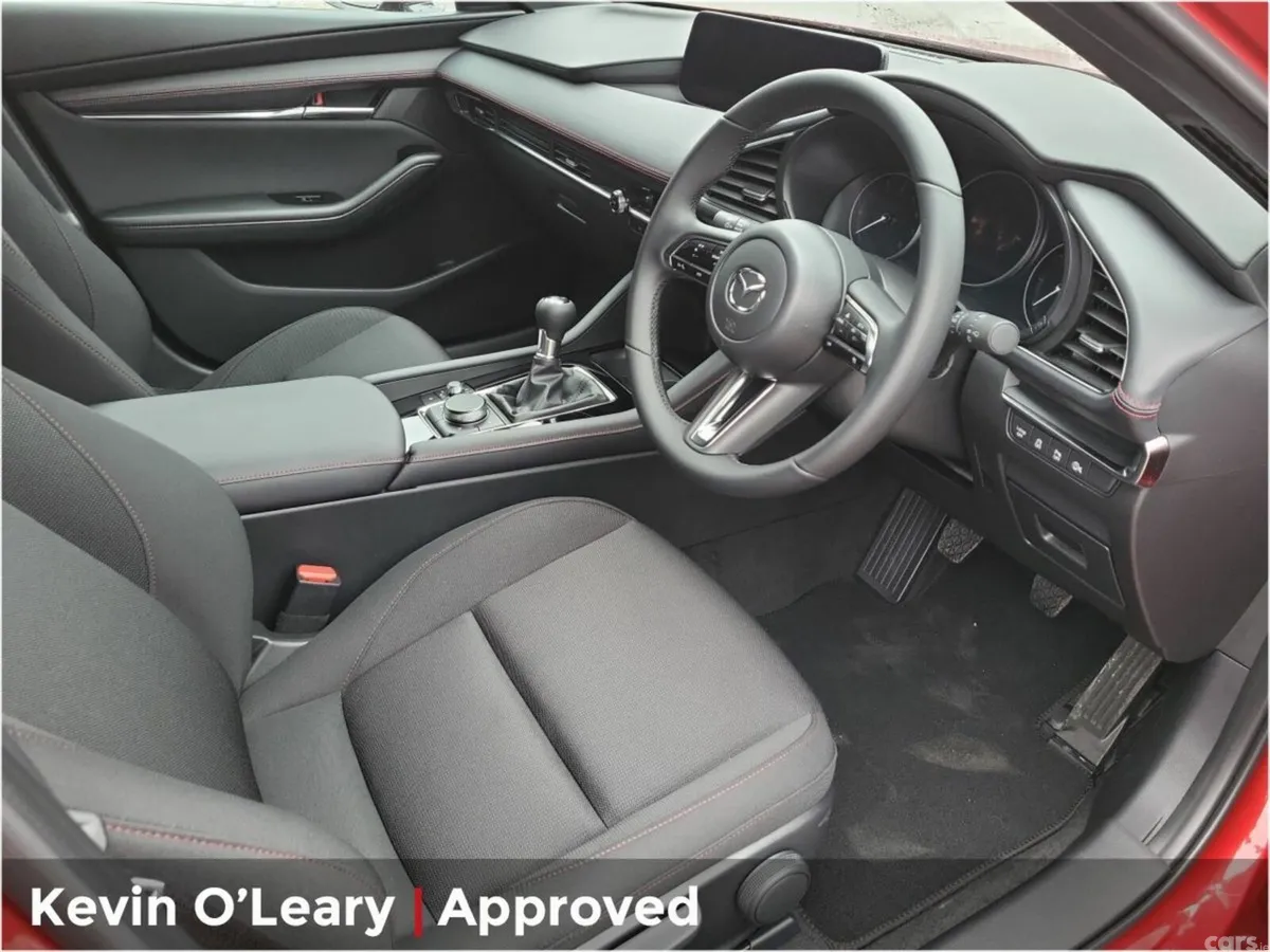 Mazda Mazda3 Hatchback, Petrol, 2026, Red