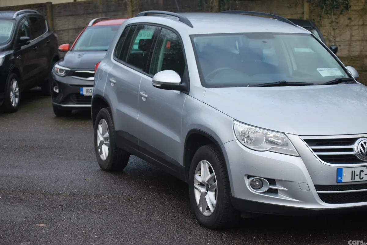 Volkswagen Tiguan SUV, Diesel, 2011, Silver