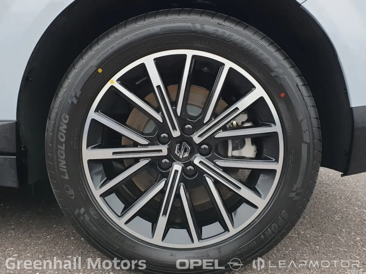 Leapmotor B10 SUV, Electric, 2027, Silver