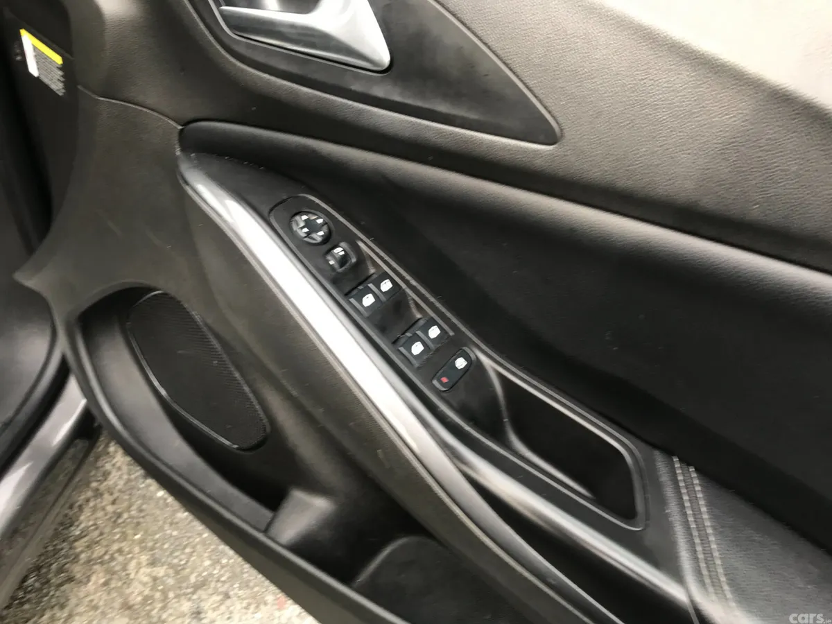Vauxhall Grandland X Hatchback, Petrol, 2018, Grey