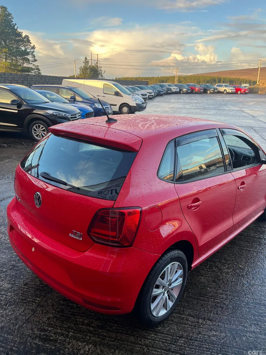 Volkswagen Polo Hatchback, Petrol, 2016, Red
