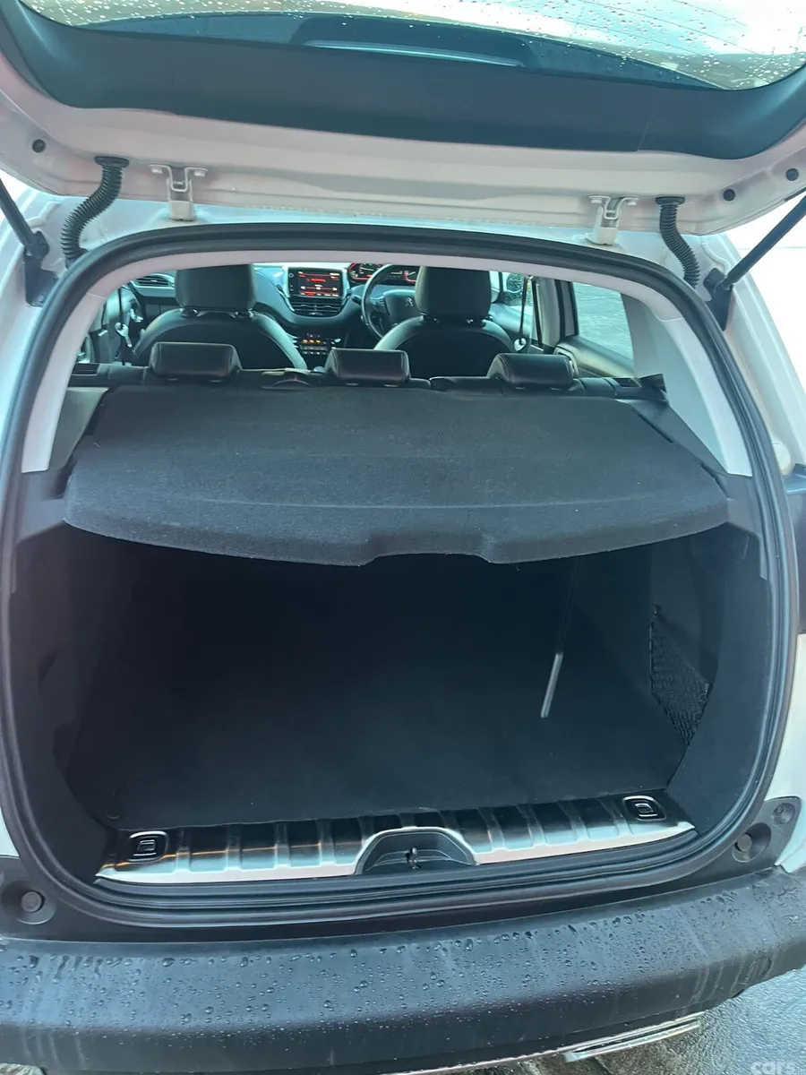Peugeot 2008 SUV, Petrol, 2016, White