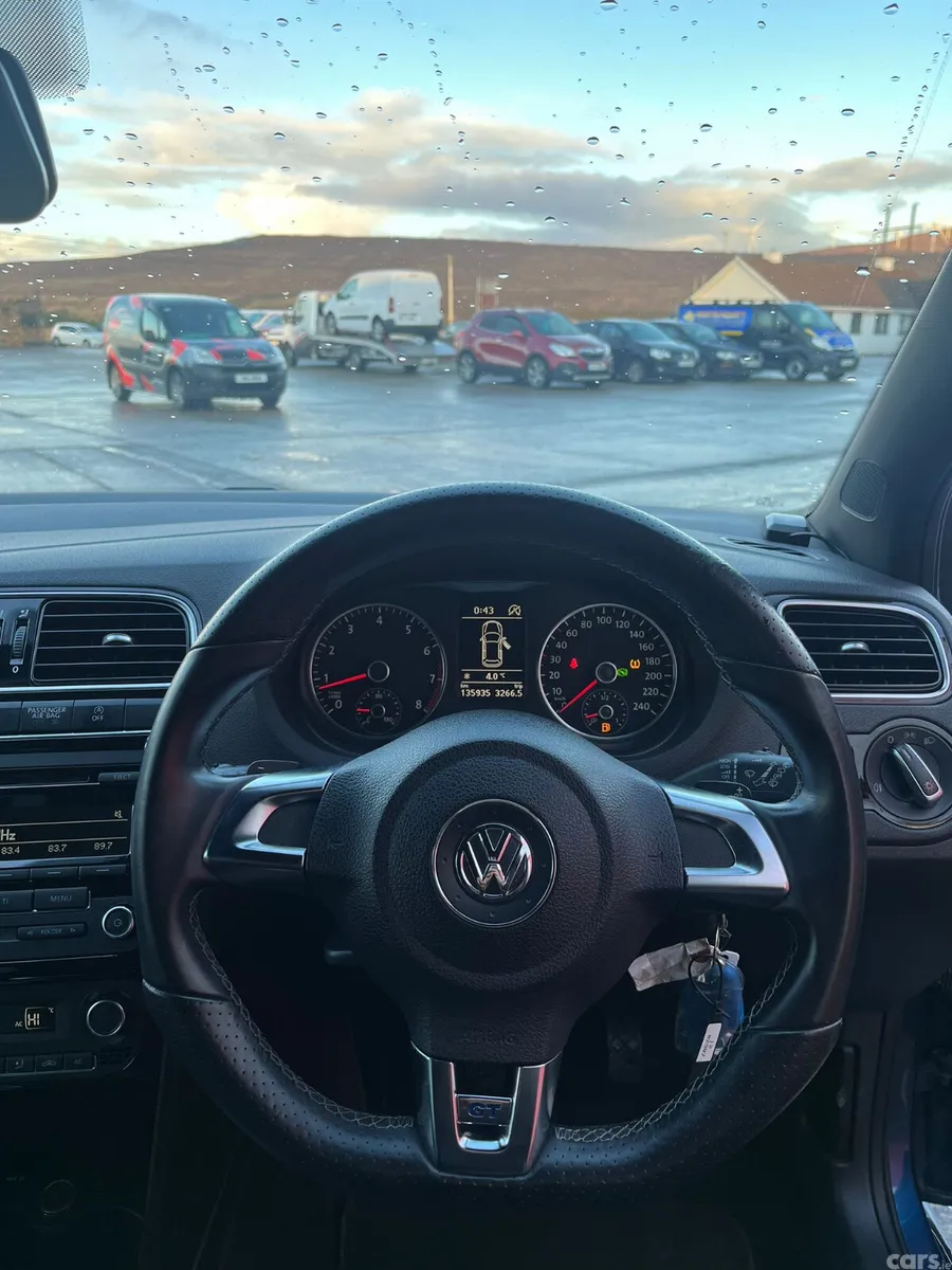 Volkswagen Polo Hatchback, Petrol, 2014, Blue